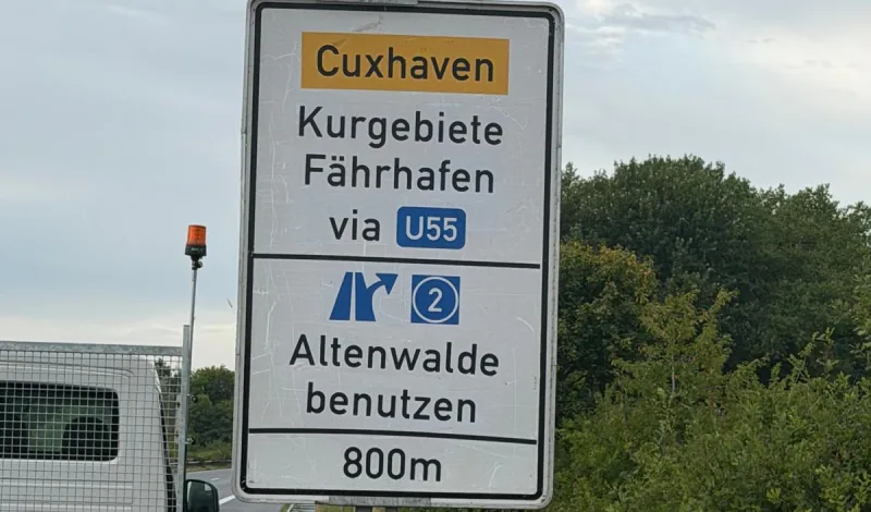 Umleitungsbeschilderung Richtung Cuxhaven mit Hinweis auf die Umleitung U55
